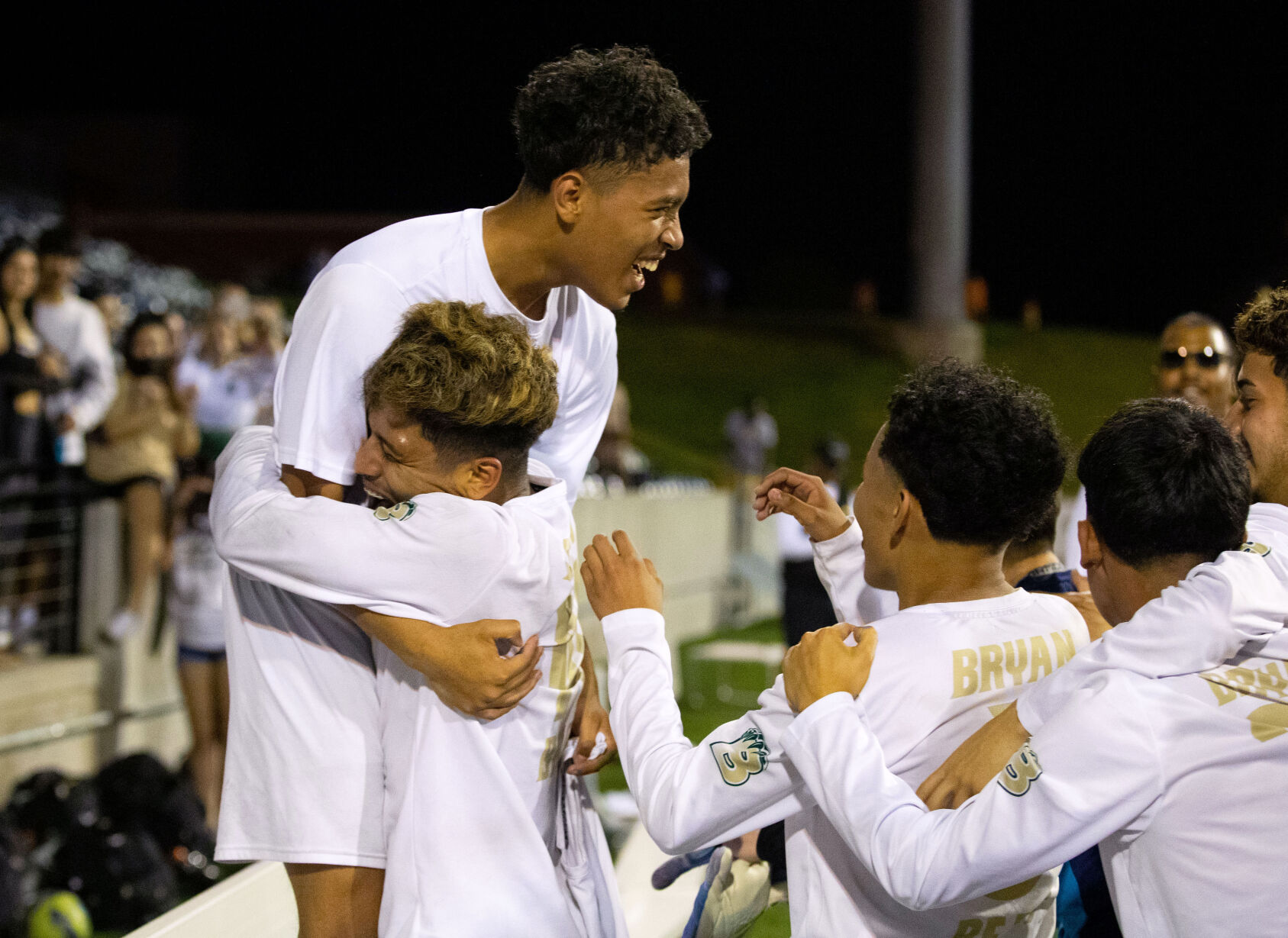 051122-owh-spo-statesoccer-em20.jpg